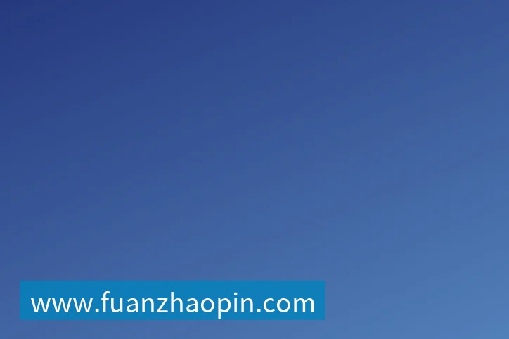 九游体育(中国)记者：费内巴切仍在和曼城谈阿克转会费，预计700万+150万镑
